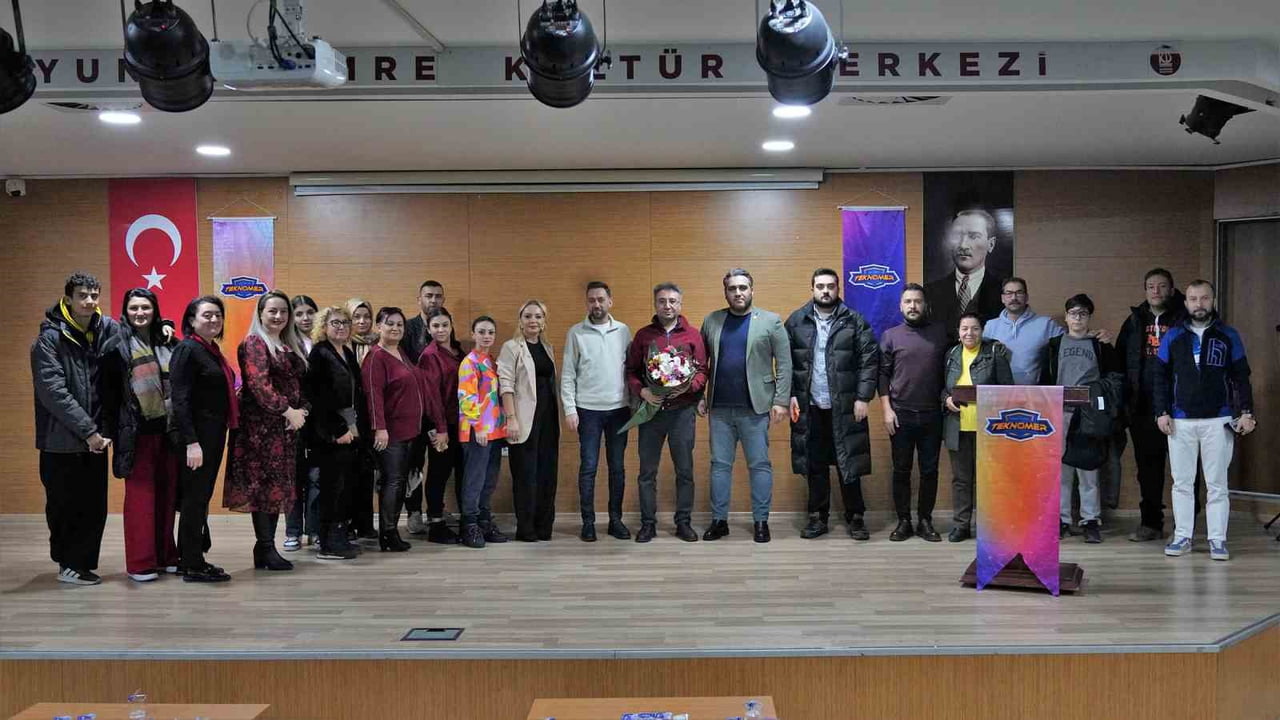 ANKARA KEÇİÖREN BELEDİYESİ, HER YAŞTAN VATANDAŞIN DİJİTAL DÖNÜŞÜM SÜRECİNE UYUM SAĞLAMASI İÇİN...