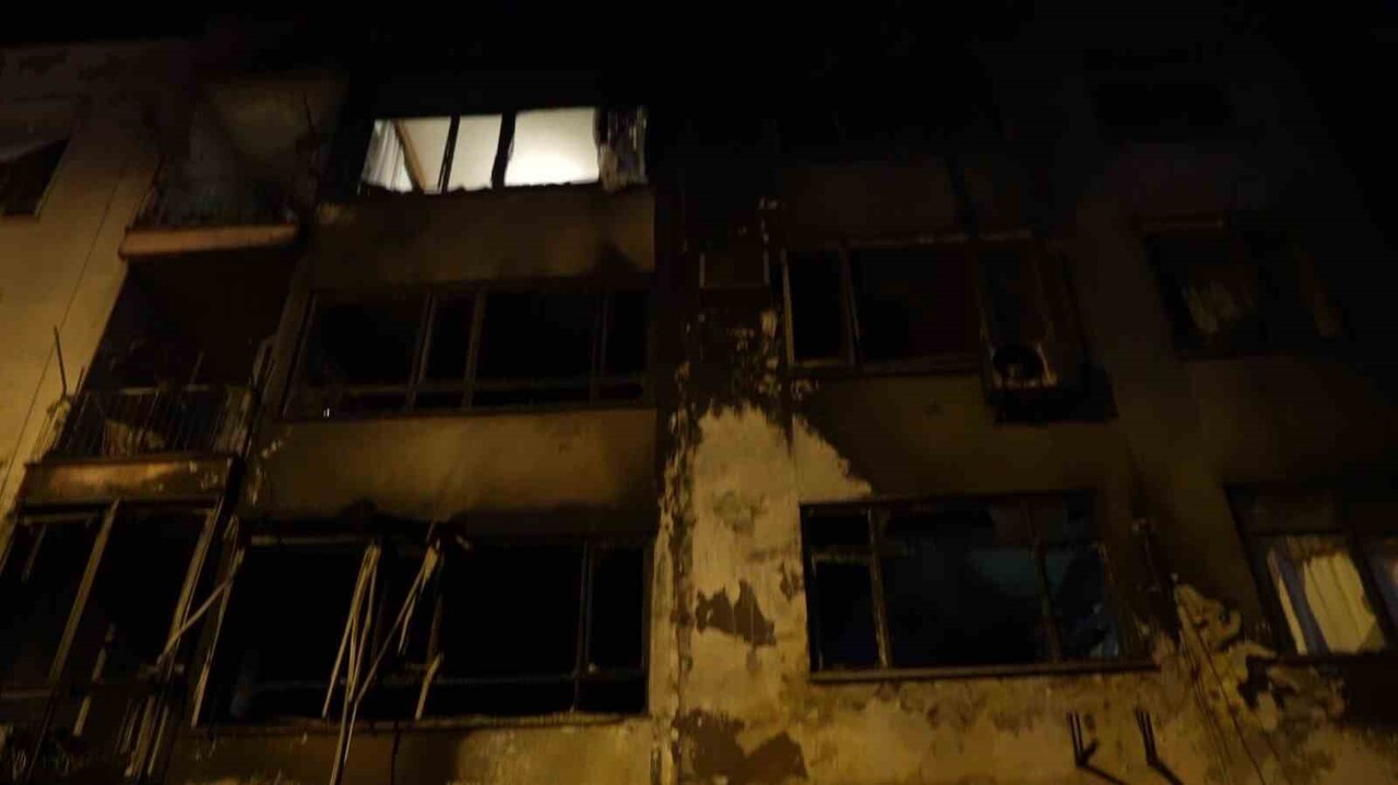 ANTALYA'DA İKİ AYRI SPOTÇU DÜKKANINDA ÇIKAN YANGINDA İKİ KİŞİNİN HAYATINI KAYBETMESİNE İLİŞKİN...