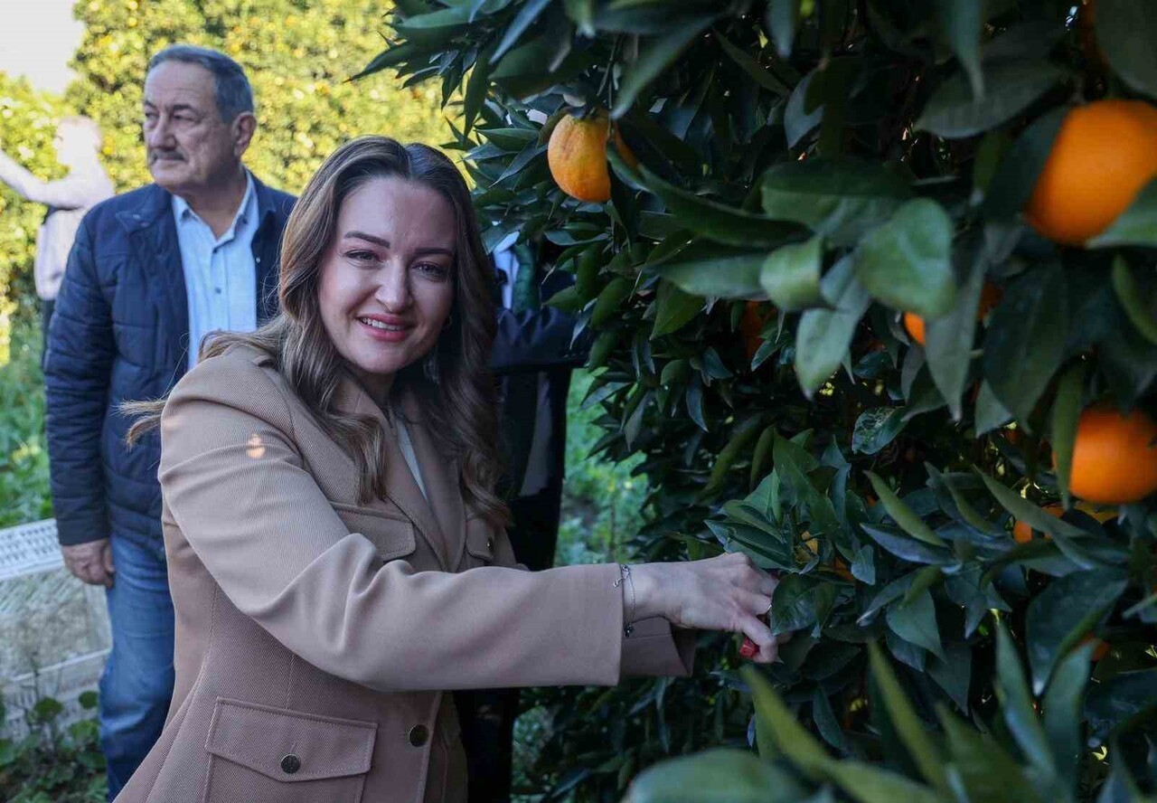 ANTALYA BÜYÜKŞEHİR BELEDİYESİ BAŞKAN VEKİLİ BÜŞRA ÖZDEMİR, FİNİKE'DE ZİYARETLERDE BULUNDU....