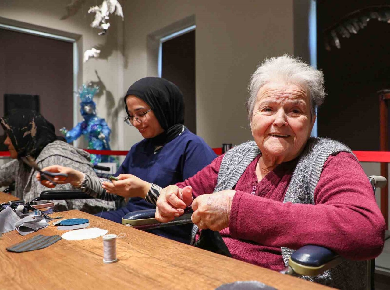 ANTALYA BÜYÜKŞEHİR BELEDİYESİ ÇEVRE EĞİTİM VE İNOVASYON MERKEZİ, YILBAŞI ÖNCESİNDE RENKLİ BİR...