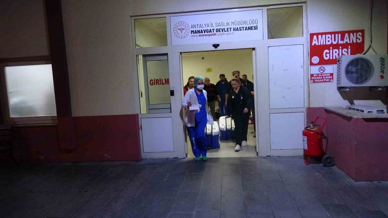 ANTALYA’NIN MANAVGAT İLÇESİNDE BEYİN KANAMASI ŞÜPHESİYLE 2 HAFTA ÖNCE YOĞUN BAKIMA KALDIRILIP...