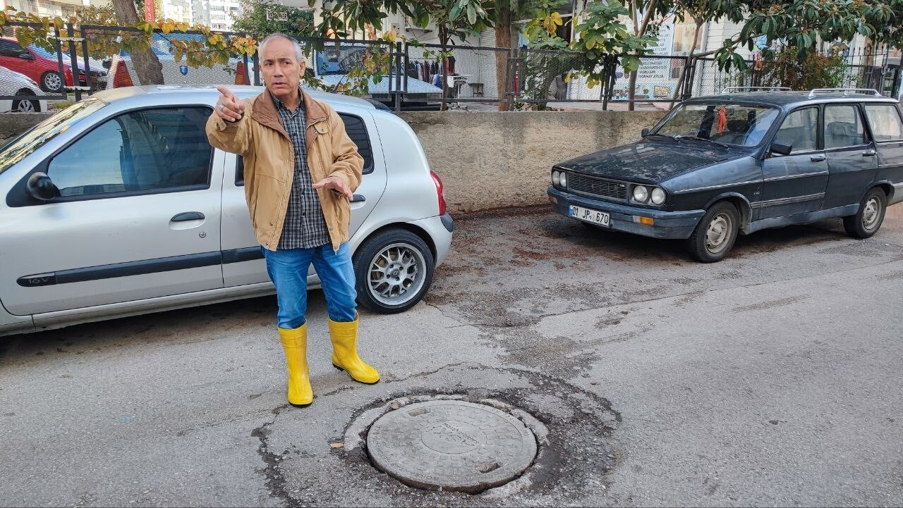 APARTMAN YÖNETİCİSİ HİDAYET DALGIÇ, "77165 SOKAK’TA BULUNAN KANALİZASYONDA ÇAPI KÜÇÜK BORULAR...