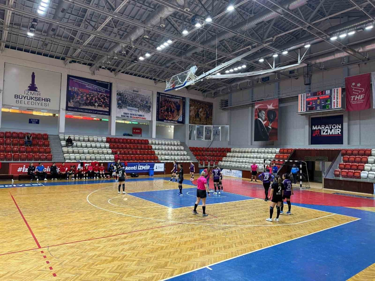 ARMADA PRAXİS YALIKAVAKSPOR İKİNCİ YARIYA HAZIR