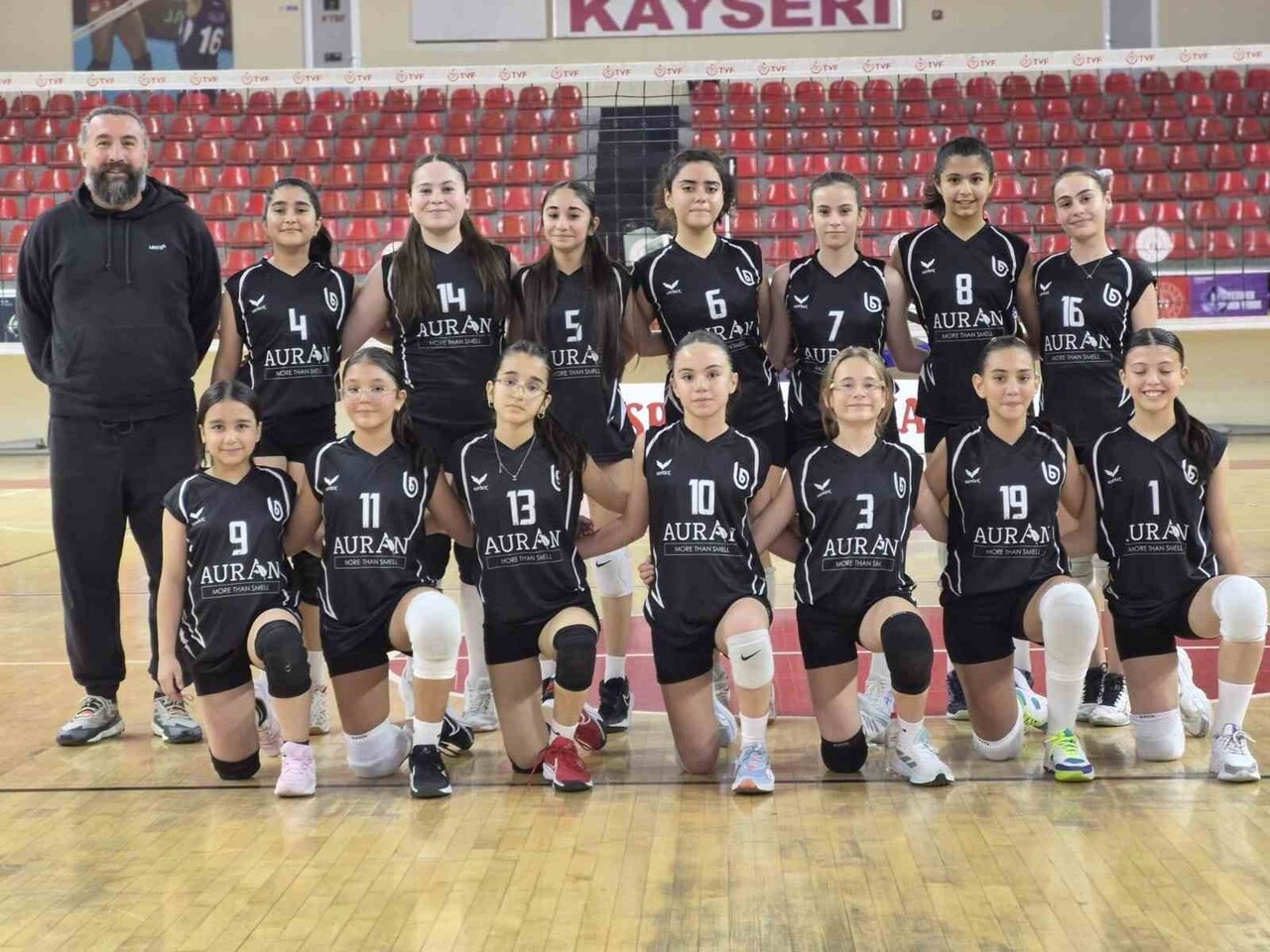 AURAN ERCİYES VOLEYBOL KULÜBÜ, TALAS GENÇLİK SPOR’UN MAÇA ÇIKMAMASIYLA HAFTAYI HÜKMEN 3-0...