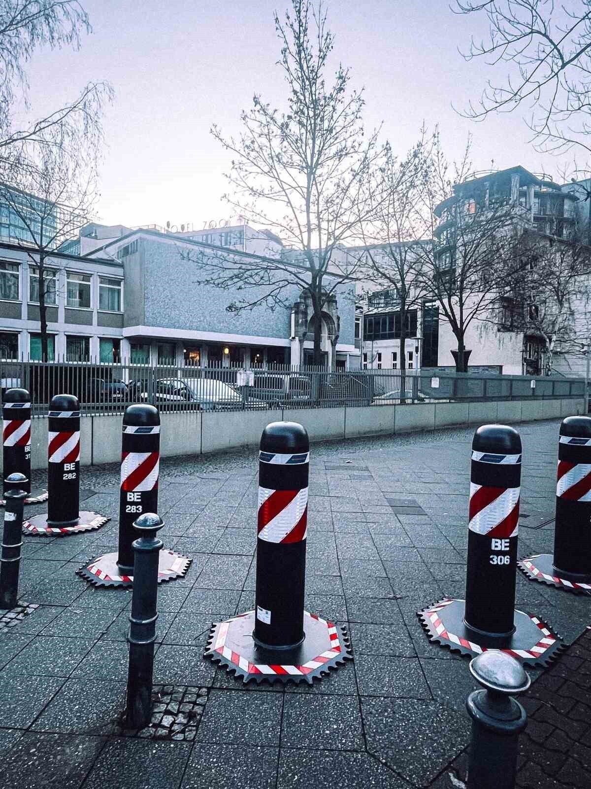 AVUSTRALYA'DA 14 ARALIK'TA BONDİ PLAJINDA DÜZENLENEN HANUKA ETKİNLİĞİNDE YAHUDİLERİ HEDEF ALAN...