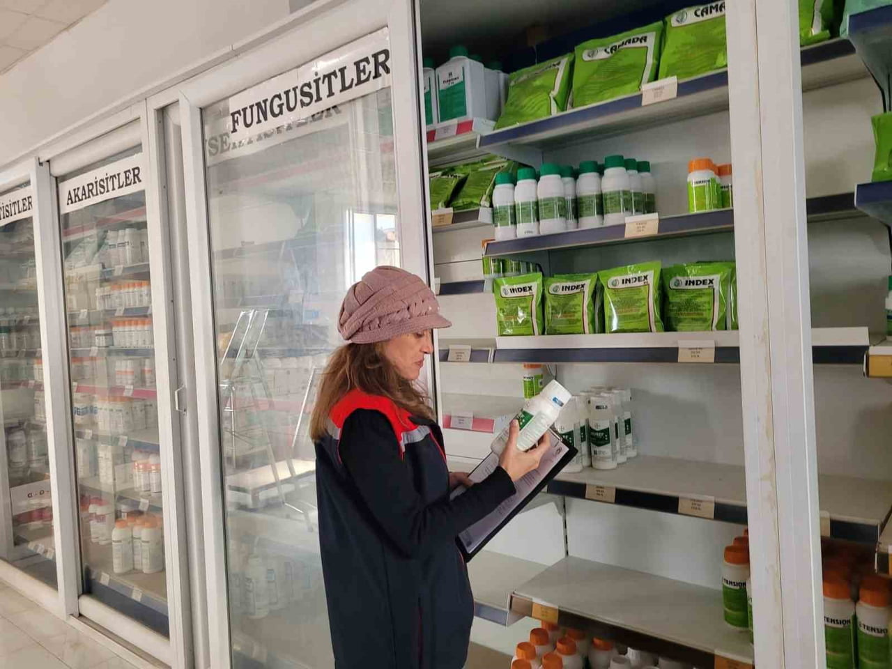 AYDIN'IN BUHARKENT İLÇESİNDE TARIMSAL ÜRETİMDE KULLANILAN BİTKİ KORUMA ÜRÜNLERİ VE GÜBRELERİN...