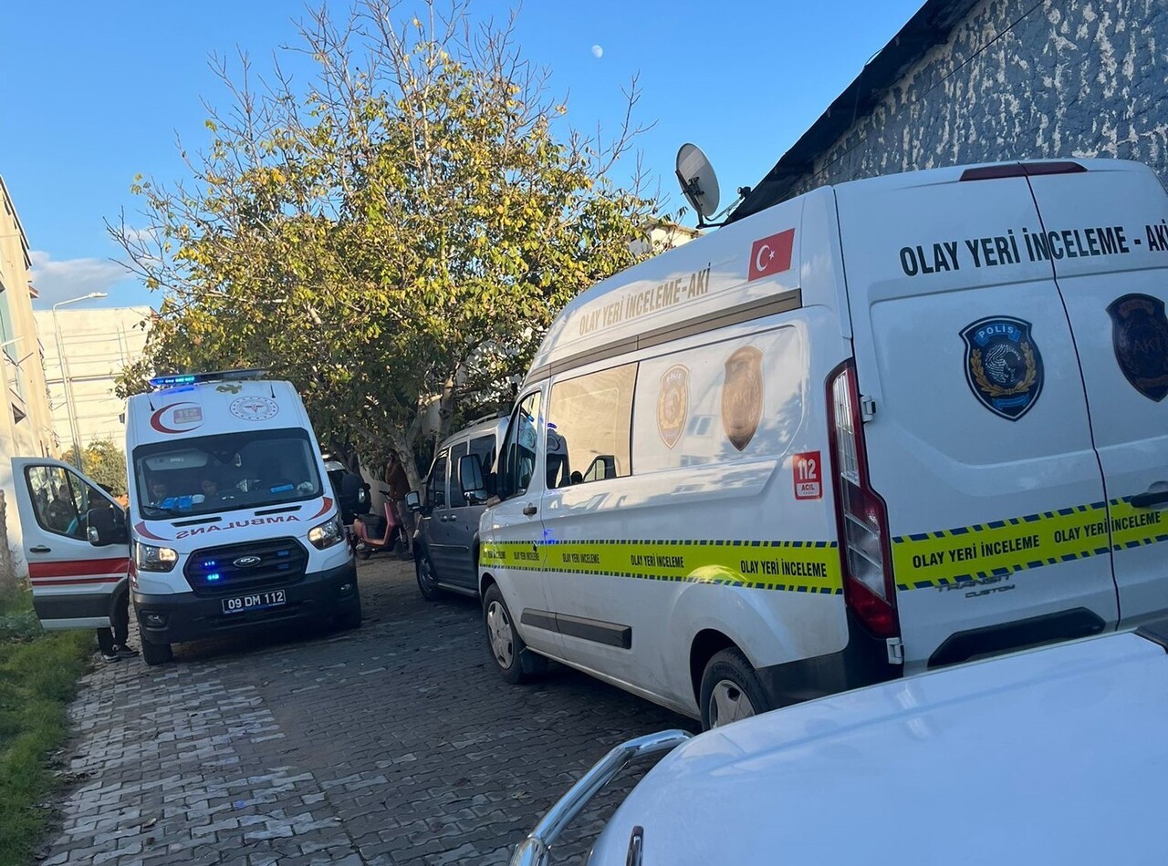 AYDIN'IN EFELER İLÇESİNDE YAŞAYAN 65 YAŞINDAKİ İBRAHİM YERLİKAYA, EVİNİN BAHÇESİNDE ASILI HALDE...