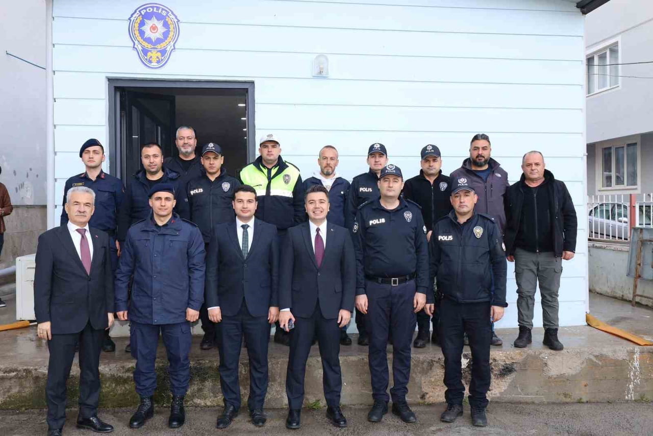 AYDIN'IN KARACASU İLÇESİNDE GÖREV YERLERİ DEĞİŞEN CUMHURİYET SAVCISI ALİ OSMAN TAN İLE MAL MÜDÜRÜ...