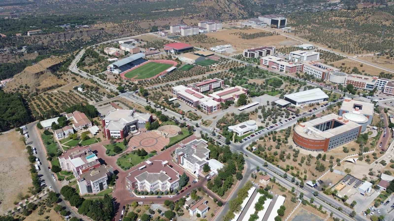 AYDIN ADNAN MENDERES ÜNİVERSİTESİ (ADÜ) MERKEZ KAMPÜSÜ’NDE, AYDIN BÜYÜKŞEHİR BELEDİYESİ TARAFINDAN...