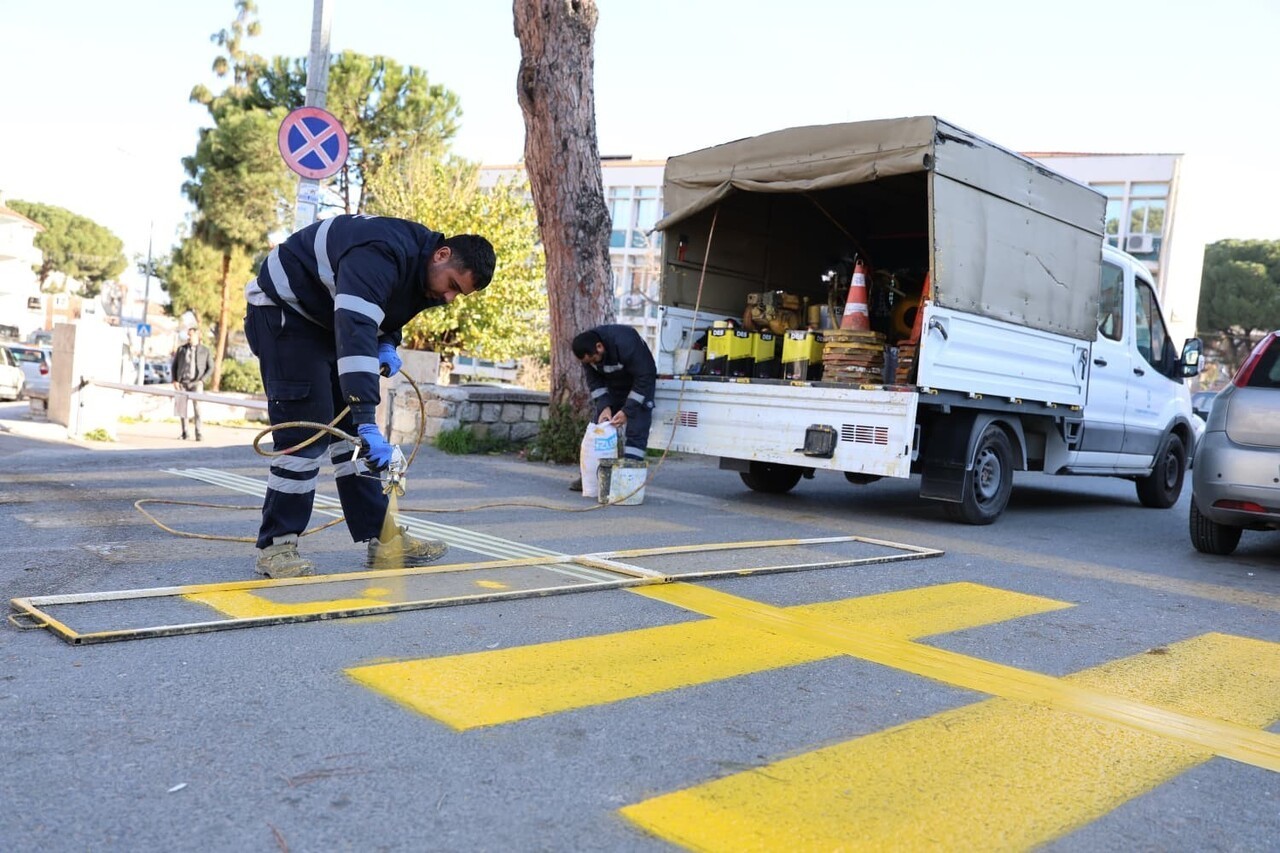 AYDIN BÜYÜKŞEHİR BELEDİYESİ, KENTİN DÖRT BİR YANINDA GERÇEKLEŞTİRDİĞİ ÇALIŞMALARINA DEVAM...