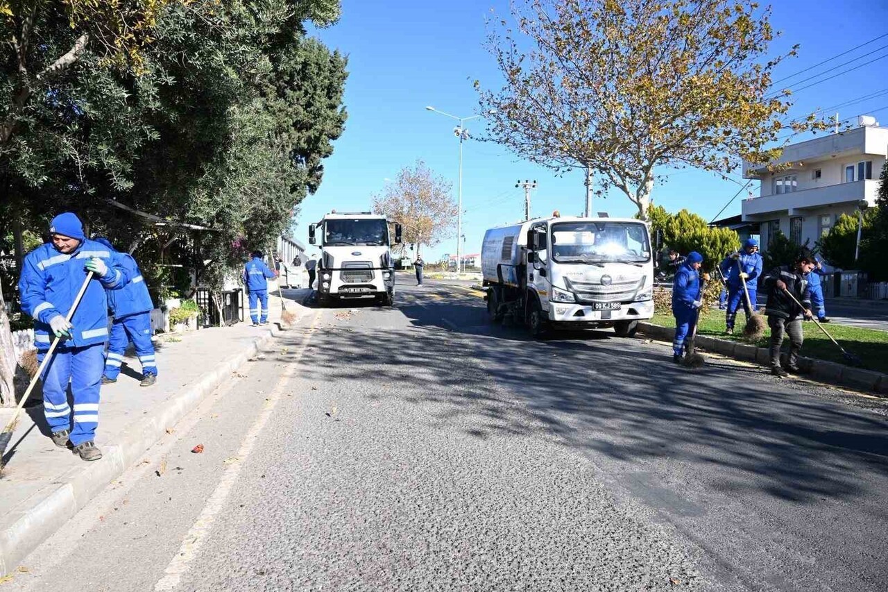 AYDIN BÜYÜKŞEHİR BELEDİYESİ, KENTİN DÖRT BİR YANINDA GERÇEKLEŞTİRDİĞİ ÇALIŞMALARINA DEVAM...