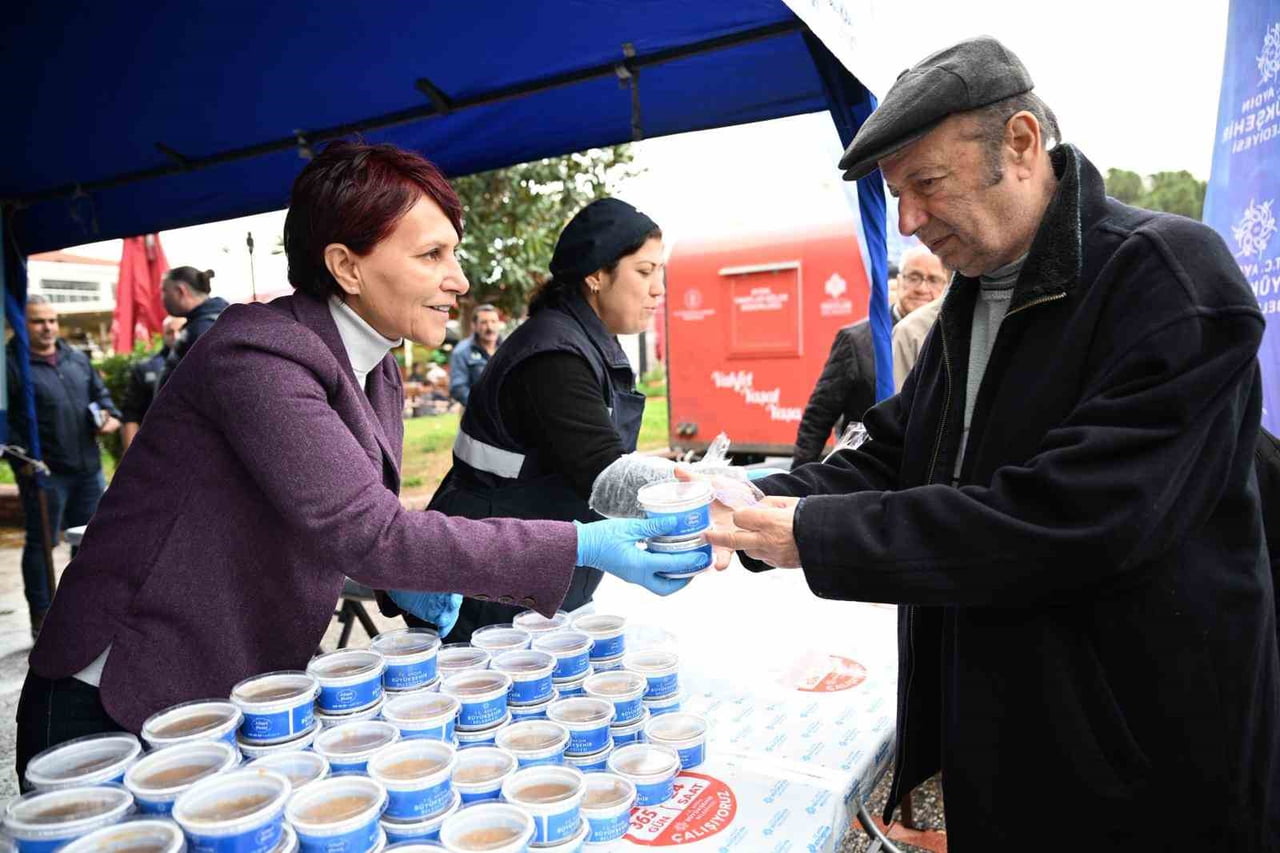 AYDIN BÜYÜKŞEHİR BELEDİYESİ, MÜBAREK ÜÇ AYLARIN BAŞLANGICI OLARAK KABUL EDİLEN REGAİP KANDİLİ’NDE...