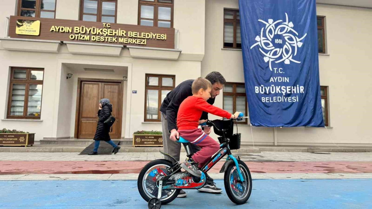 AYDIN BÜYÜKŞEHİR BELEDİYESİ, OTİZM DESTEK MERKEZLERİ ÖZEL EĞİTİM ÖĞRENCİLERİNİN...