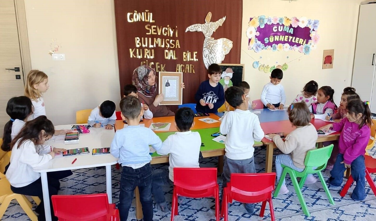 AYDIN’IN GERMENCİK İLÇESİNDE HAYRİYE AYCEN 4-6 YAŞ KUR’AN KURSU’NDA, MEVLANA CELALEDDİN-İ RUMİ’Yİ...