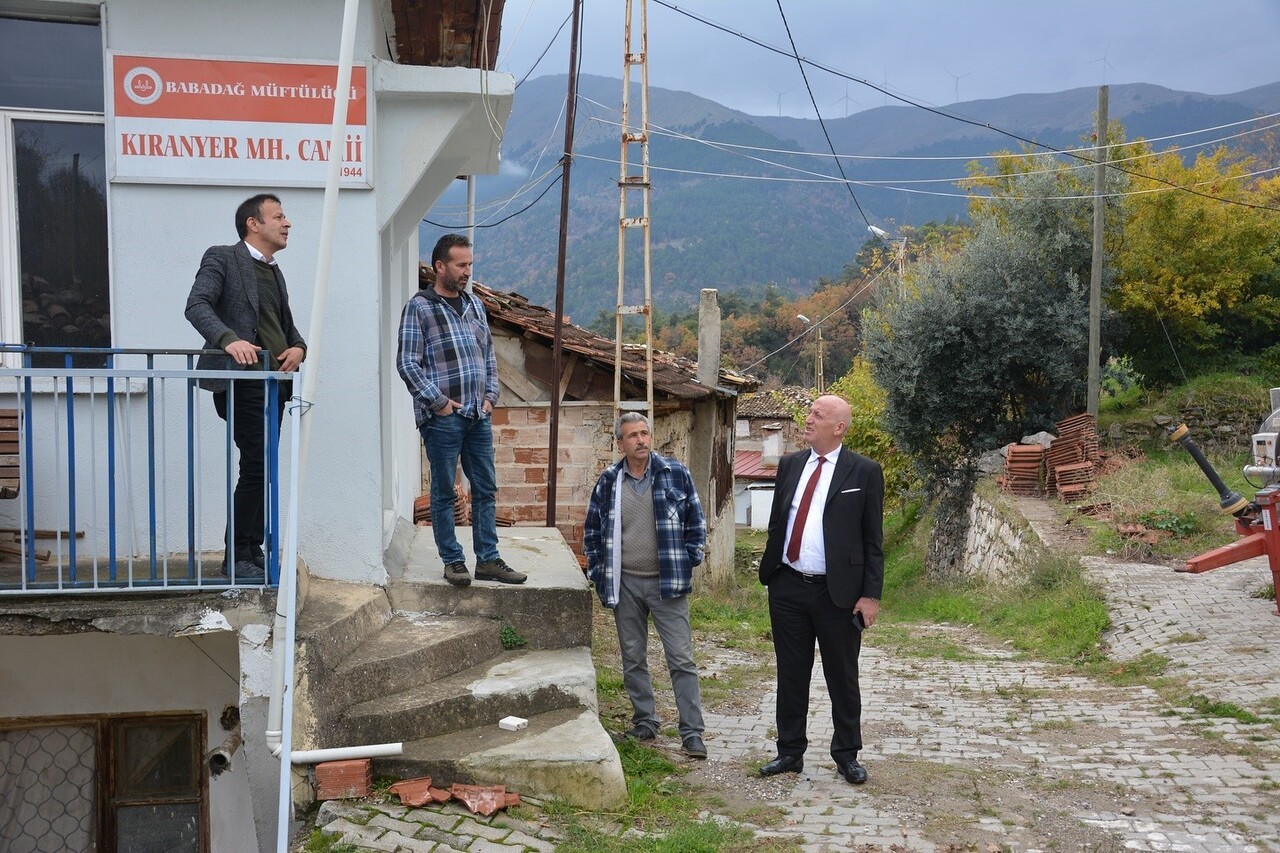 BABADAĞ BELEDİYE BAŞKANI MURAT KUMRAL, YAPIMI TAMAMLANAN HİZMET ALANLARINI YERİNDE İNCELEDİ. AYNI...