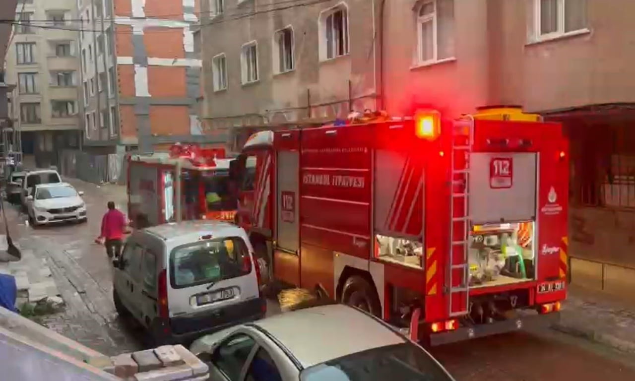 BAHÇELİEVLER’DE EVSİZLERİN KALDIĞI KENTSEL DÖNÜŞÜM İÇİN BOŞALTILAN 6 KATLI BİNADA YANGIN ÇIKTI....