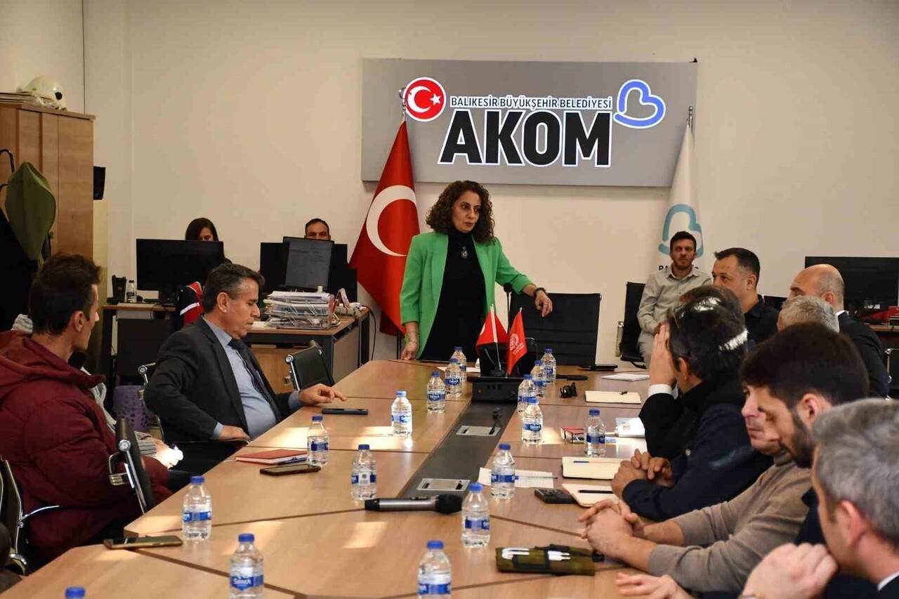 BALIKESİR BÜYÜKŞEHİR BELEDİYESİ (BBB) KOORDİNASYONUNDA İLÇE BELEDİYELERİNİN DE KATILIMIYLA AFET VE...