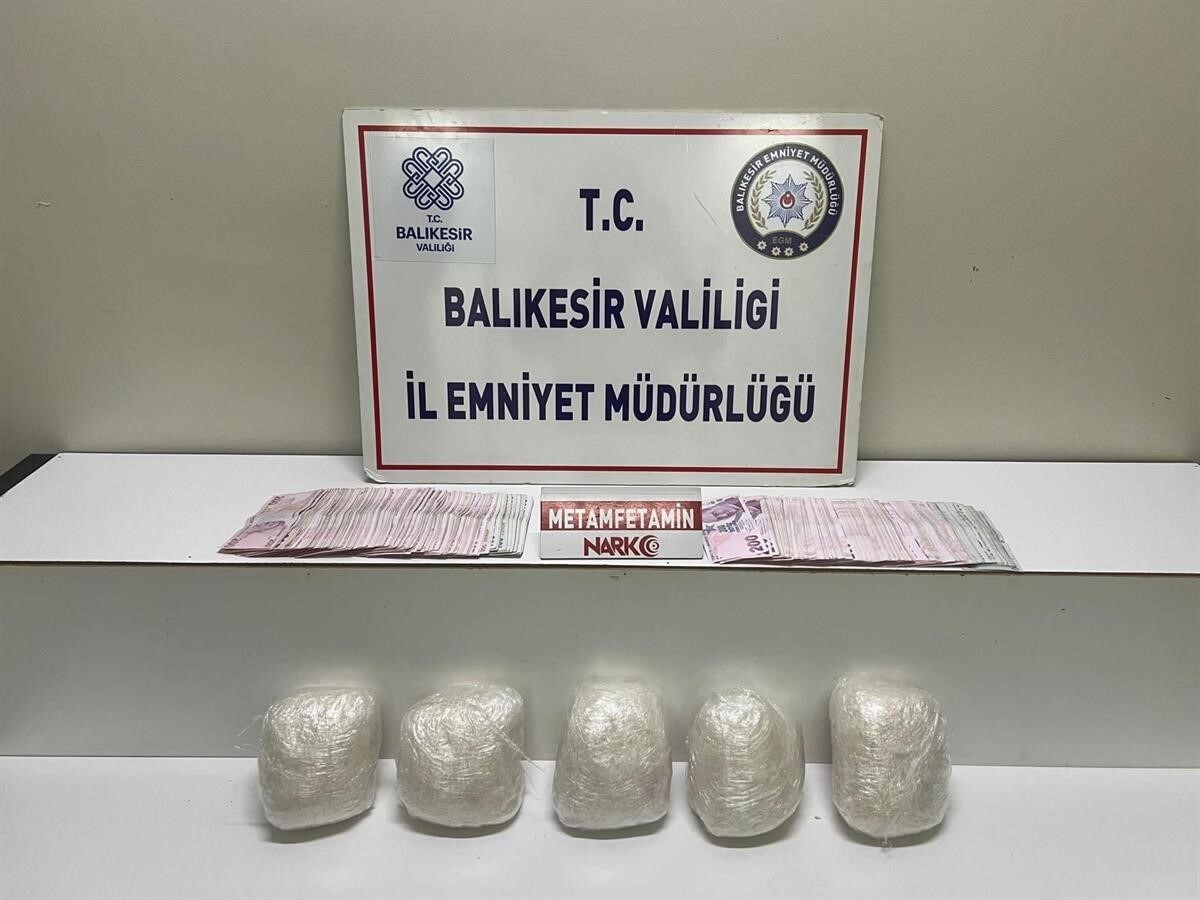 BALIKESİR İL EMNİYET MÜDÜRLÜĞÜNE BAĞLI NARKOTİK SUÇLARLA MÜCADELE ŞUBE MÜDÜRLÜĞÜ VE EDREMİT...