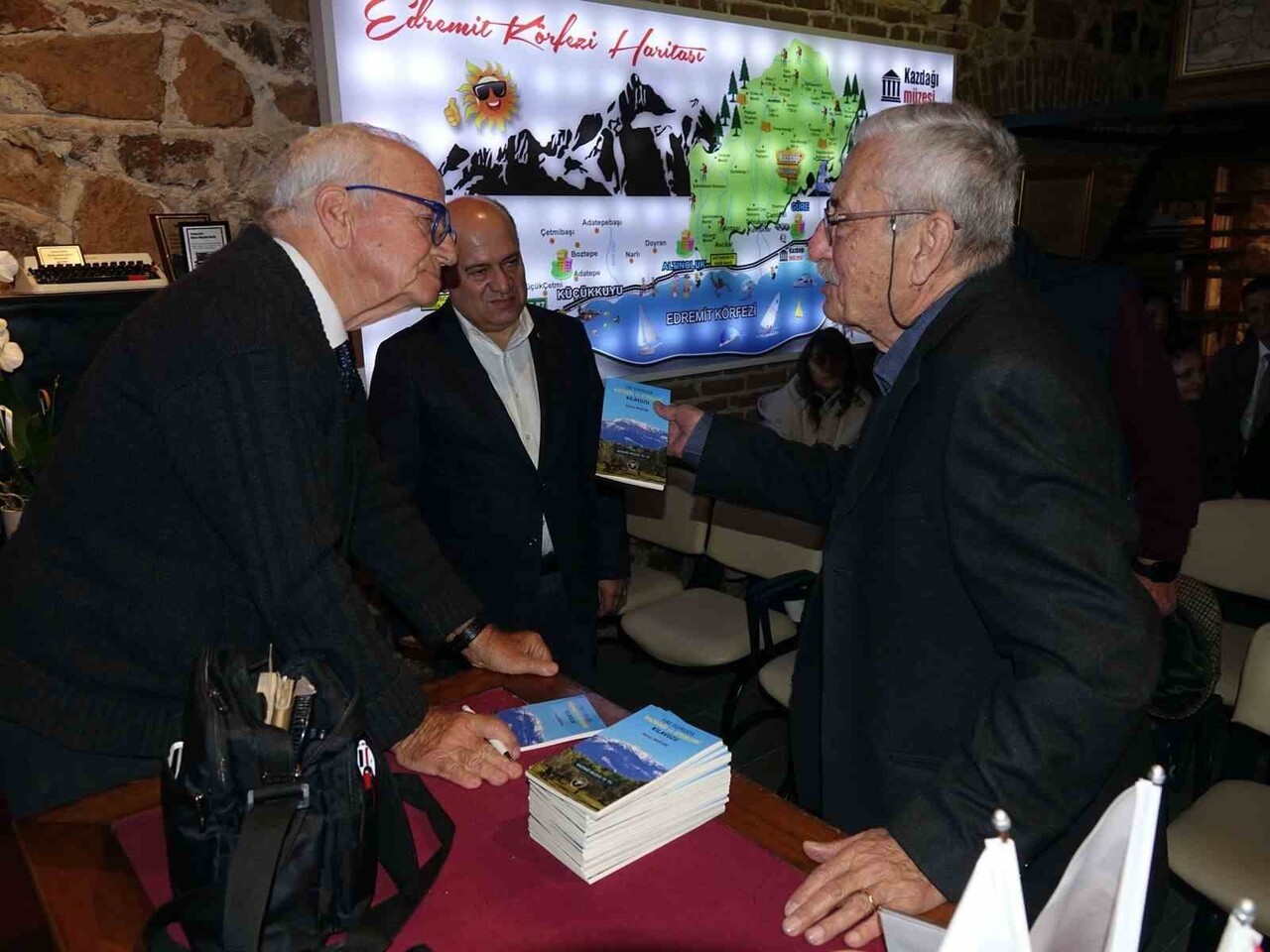 BALIKESİR’İN EDREMİT İLÇESİNDE, PROF. DR. KENAN MORTAN TARAFINDAN KALEME ALINAN VE KAZDAĞLARI'NI...