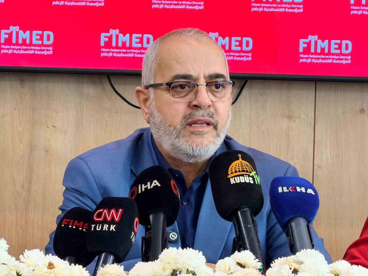 BAŞAKŞEHİR'DE FİLİSTİN İLETİŞİMCİLER VE MEDYA DERNEĞİ'NCE (FİMED) DÜZENLENEN BASIN TOPLANTISINDA...