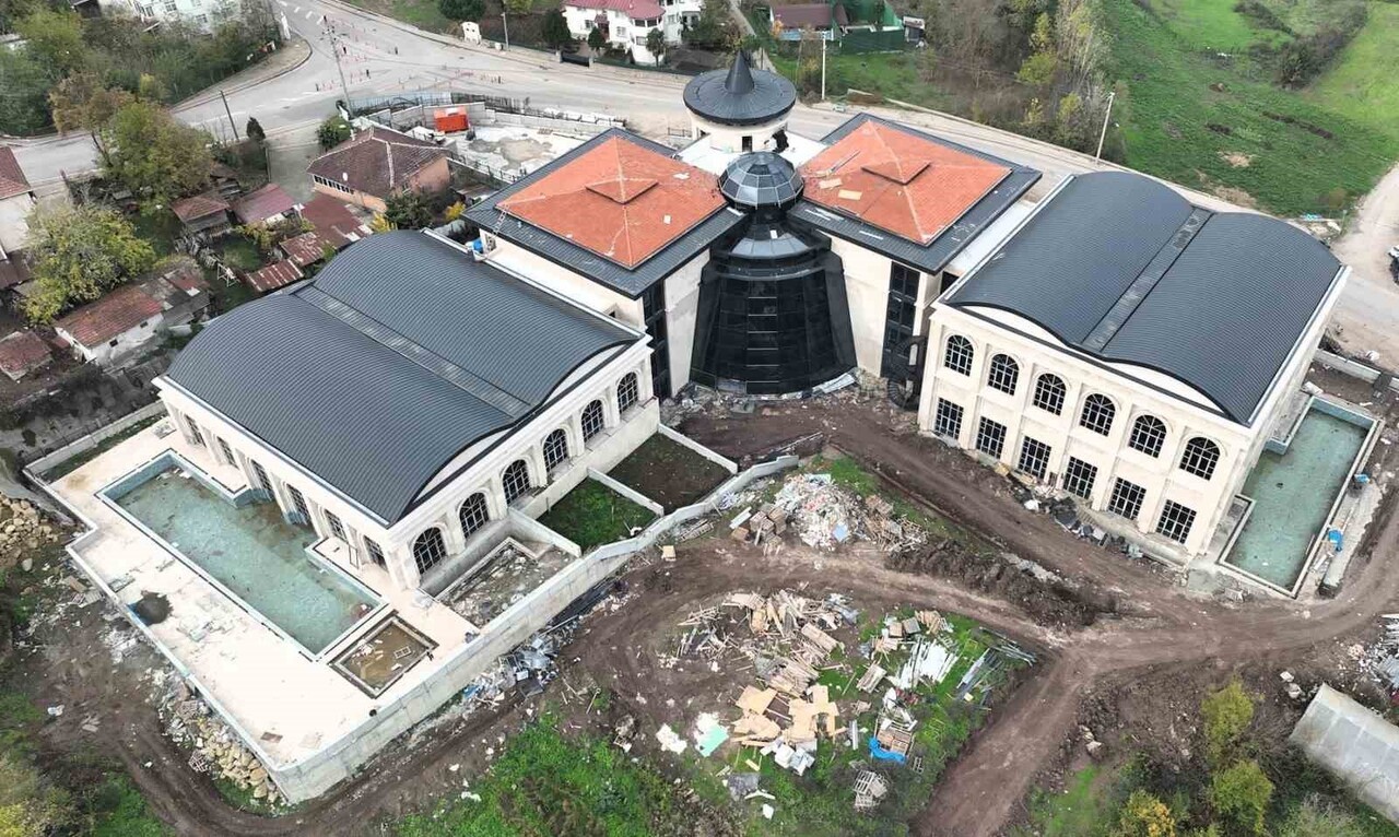 BAŞİSKELE İLÇESİNDE İNŞA EDİLEN VE 57 DERECE SICAKLIĞA SAHİP JEOTERMAL SUYUN KULLANILACAĞI YENİKÖY...