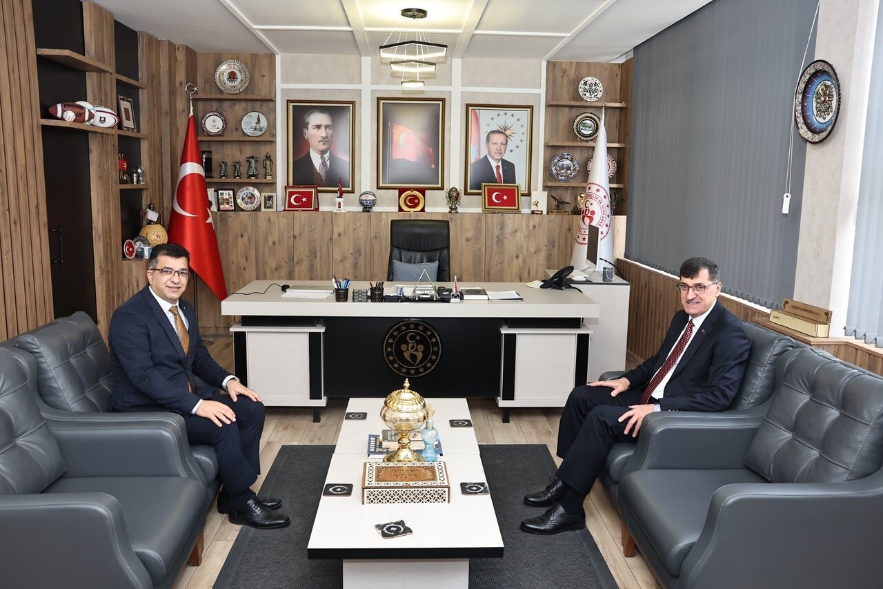 BAŞKAN EYÜP KAHVECİ: "KURUMLAR ARASI UYUM ŞEHİR İÇİN ÖNEMLİ KAZANIMLAR SAĞLAYACAKTIR"