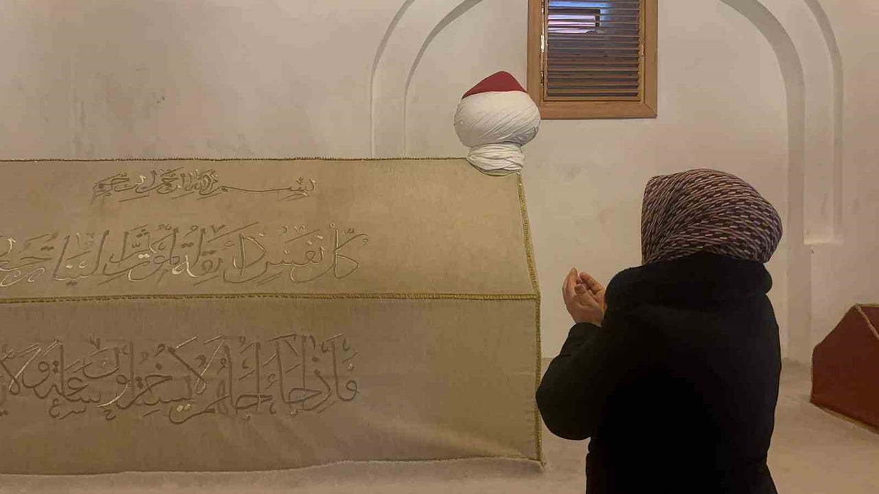 BATI KARADENİZ BÖLGESİNİ FETHEDEN İLK MÜSLÜMAN TÜRK KOMUTAN OLMA UNVANINI TAŞIYAN EMİR KARATEKİN...