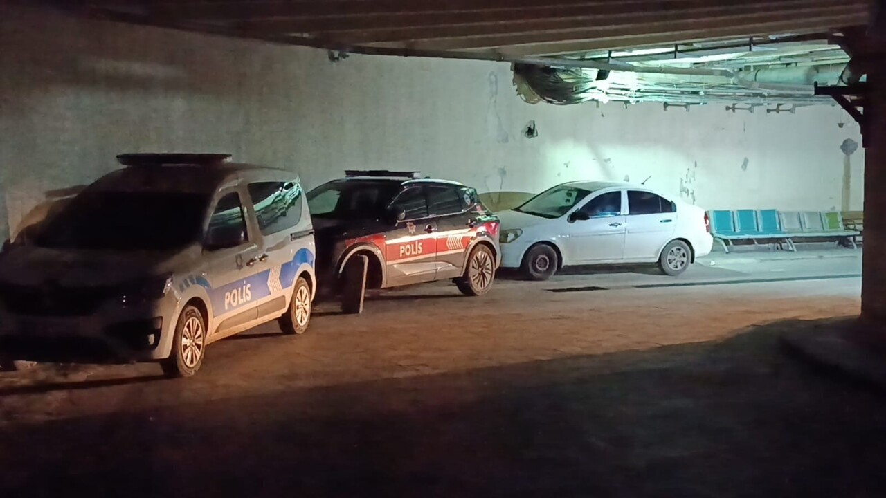 BATMAN’IN ÇAMLITEPE MAHALLESİ’NDE İKİ GRUP ARASINDA ÇIKAN SİLAHLI KAVGADA, OLAYLA İLGİSİ OLMAYAN...