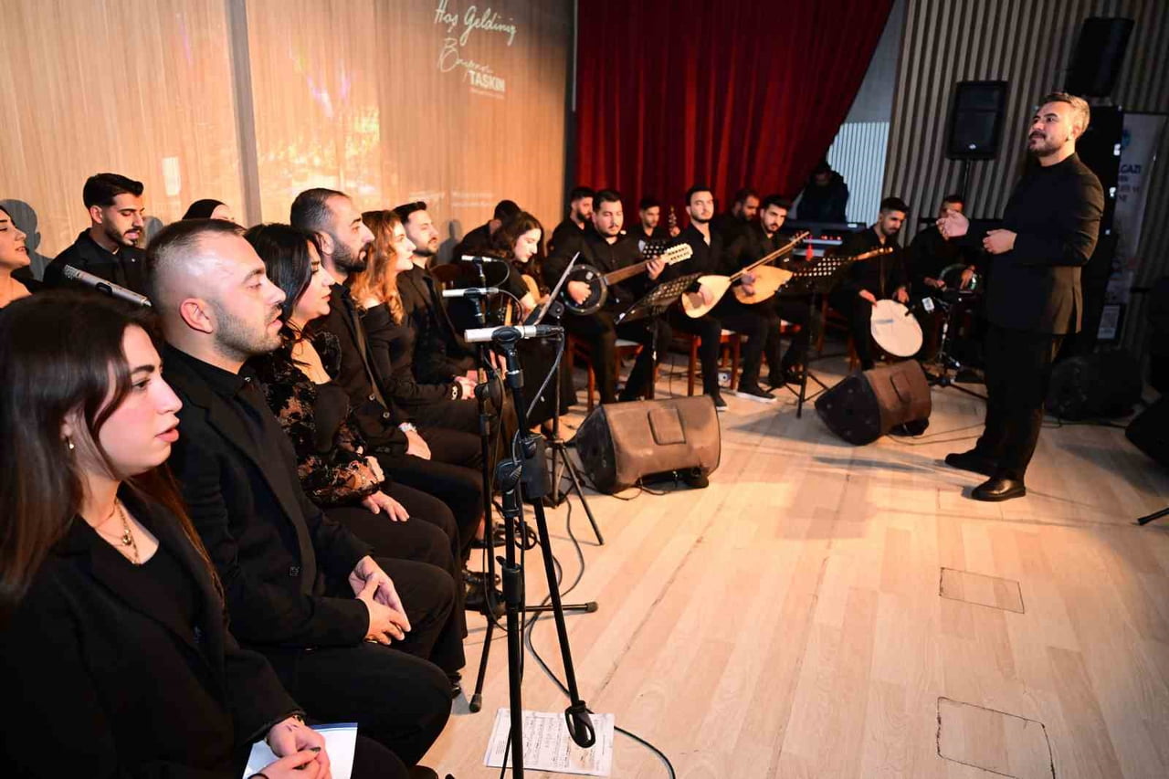 BATTALGAZİ’DE ASIRLIK HİKAYELERİYLE MALATYA TÜRKÜLERİ GECESİ