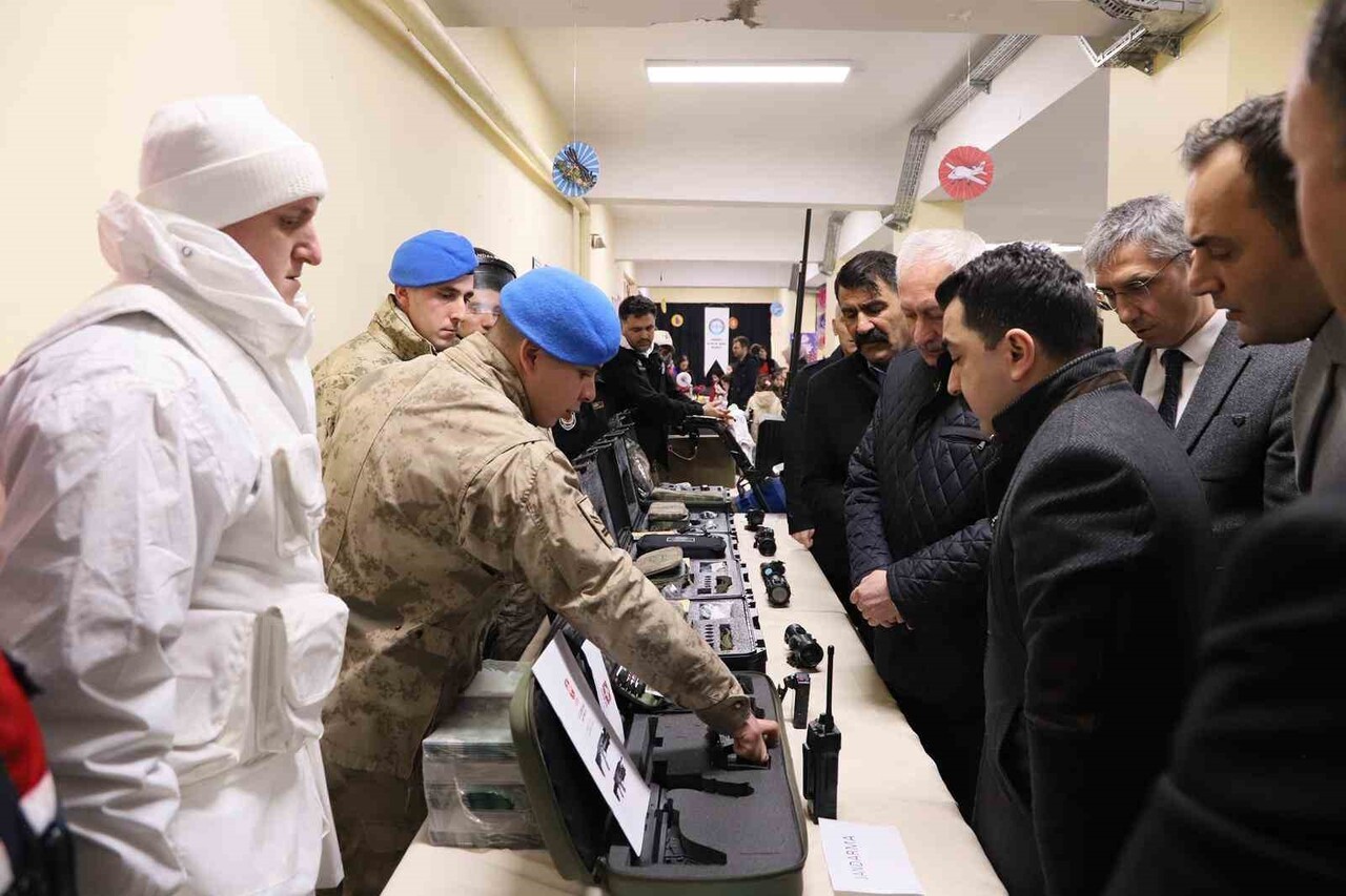 BAYBURT’TA YERLİ VE MİLLİ ÜRÜNLER SERGİLENDİ