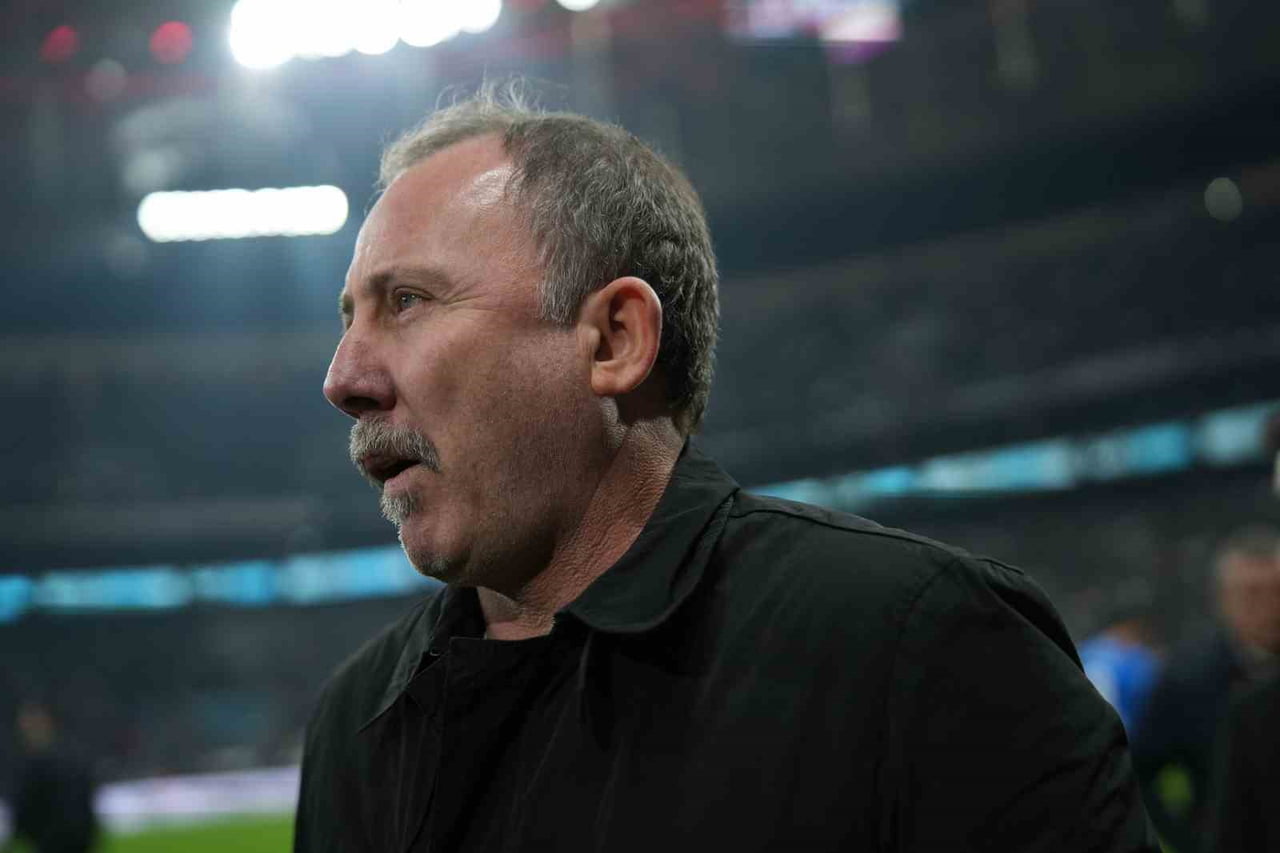 BEŞİKTAŞ TEKNİK DİREKTÖRÜ SERGEN YALÇIN, SON OYNADIKLARI TRABZONSPOR MAÇININ 11'İNE GÖRE ÇAYKUR...