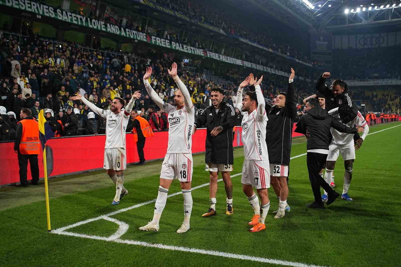 BEŞİKTAŞ, ZİRAAT TÜRKİYE KUPASI C GRUBU’NDA DEPLASMANDA KARŞILAŞTIĞI FENERBAHÇE’Yİ 2-1 MAĞLUP...