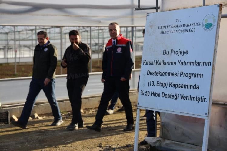 BİLECİK'TE YÜZDE 50 HİBELİ MODERN SERA ÜRETİME KATKI SAĞLIYOR