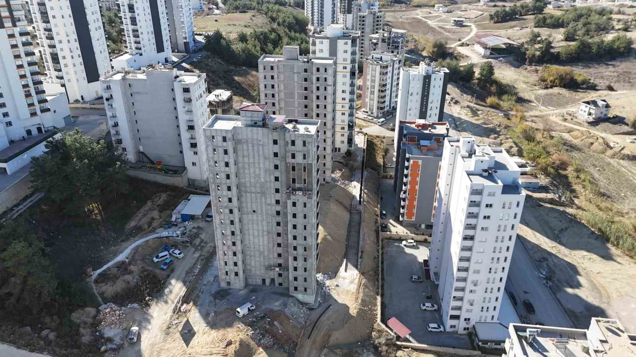 BU YIL ZORLU BİR SÜREÇTEN GEÇEN İNŞAAT SEKTÖRÜ, 2026’YA UMUTLA BAKIYOR. DAİMFED GENEL BAŞKANI...