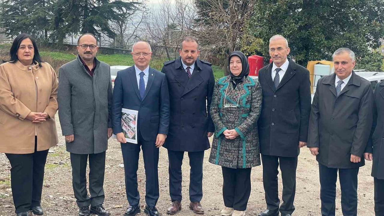 BURSA'NIN 157 YILLIK EĞİTİM YUVASI TÜRKİYE'NİN İLK MESLEK LİSESİ YENİDEN ASLINA UYGUN İNŞA...