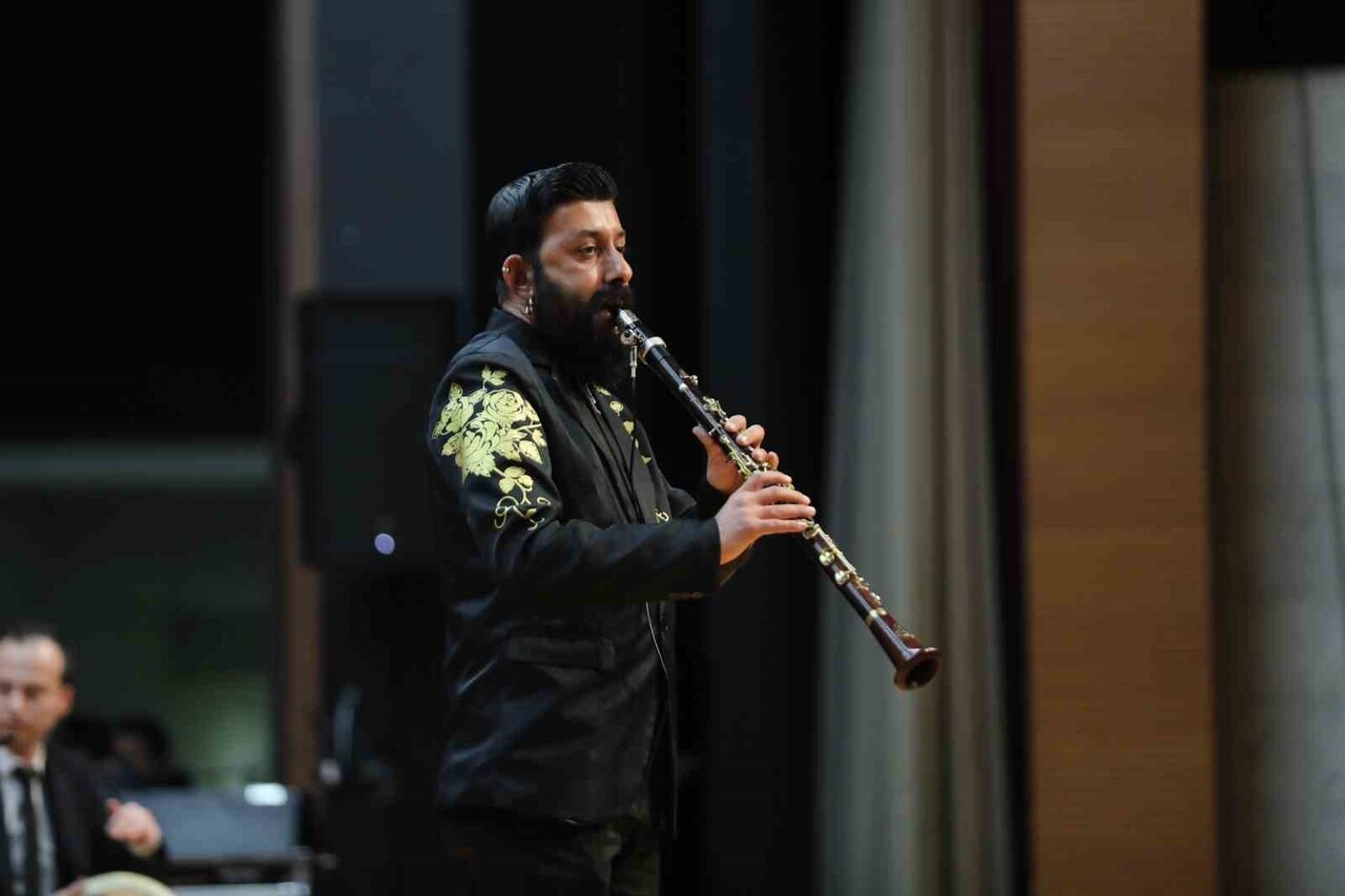 BURSA BÜYÜKŞEHİR BELEDİYESİ ORKESTRA ŞUBE MÜDÜRLÜĞÜ ÇALGICI MEKTEBİ ORKESTRASI TARAFINDAN...