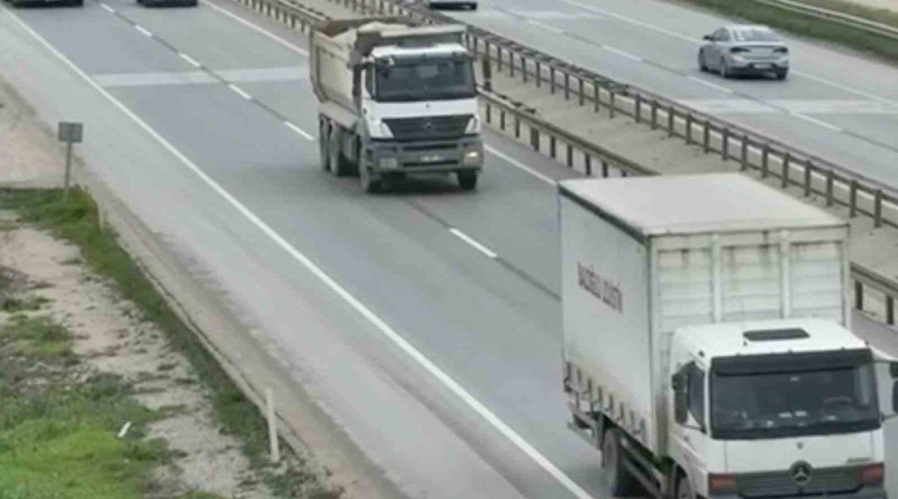 BURSA’DA EMNİYET EKİPLERİNCE DRON İLE DENETİMİ GERÇEKLEŞTİRİLDİ. EKİPLER İHLALLERİ DRON İLE TESPİT...