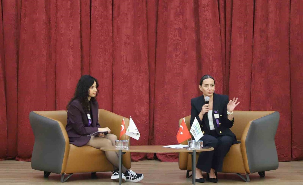 BÜYÜKÇEKMECELİ KADINLAR, BÜYÜKÇEKMECE BELEDİYESİ SOSYAL HİZMETLER MÜDÜRLÜĞÜ TARAFINDAN KADINA...