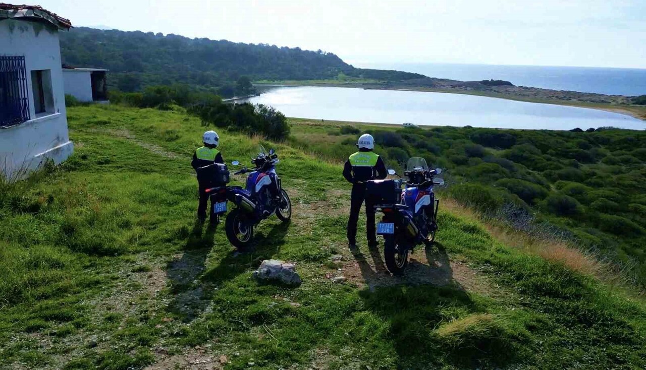 ÇANAKKALE’NİN EZİNE İLÇESİNDE BULUNAN ‘KALPLİ (PEMBE) GÖL’ÜN GÜVENLİĞİ 7/24 JANDARMA EKİPLERİNCE...
