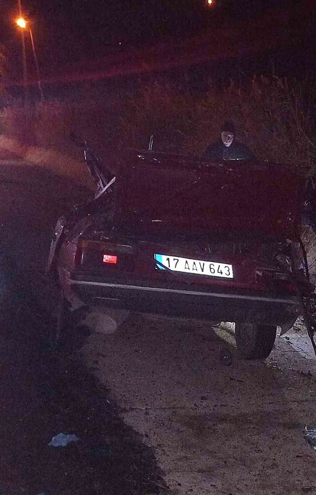 ÇANAKKALE’NİN GELİBOLU İLÇESİNDE OTOMOBİLİYLE SEYİR HALİNDE OLAN ALPER ATICI(28), DİREKSİYON...