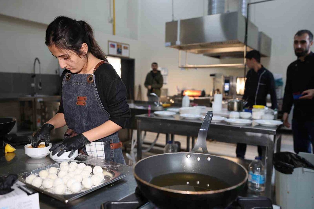 ÇANAKKALE’NİN GÖKÇEADA İLÇESİNDE GERÇEKLEŞTİRLECEK OLAN  22. ULUSLARARASI GASTRONOMİ FESTİVALİ...