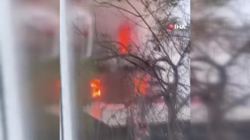 Çatalca’da evi yanan kadın uzun süre gözyaşı döktü