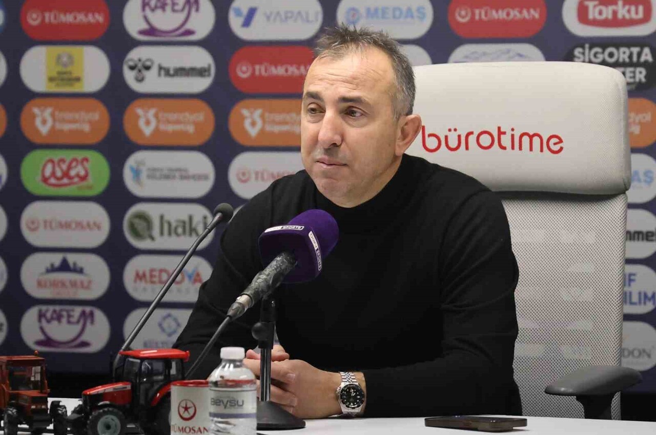 ÇAYKUR RİZESPOR TEKNİK DİREKTÖRÜ RECEP UÇAR, KONYASPOR İLE SÜPER LİG STANDARDININ ÜSTÜNDE BİR MAÇ...