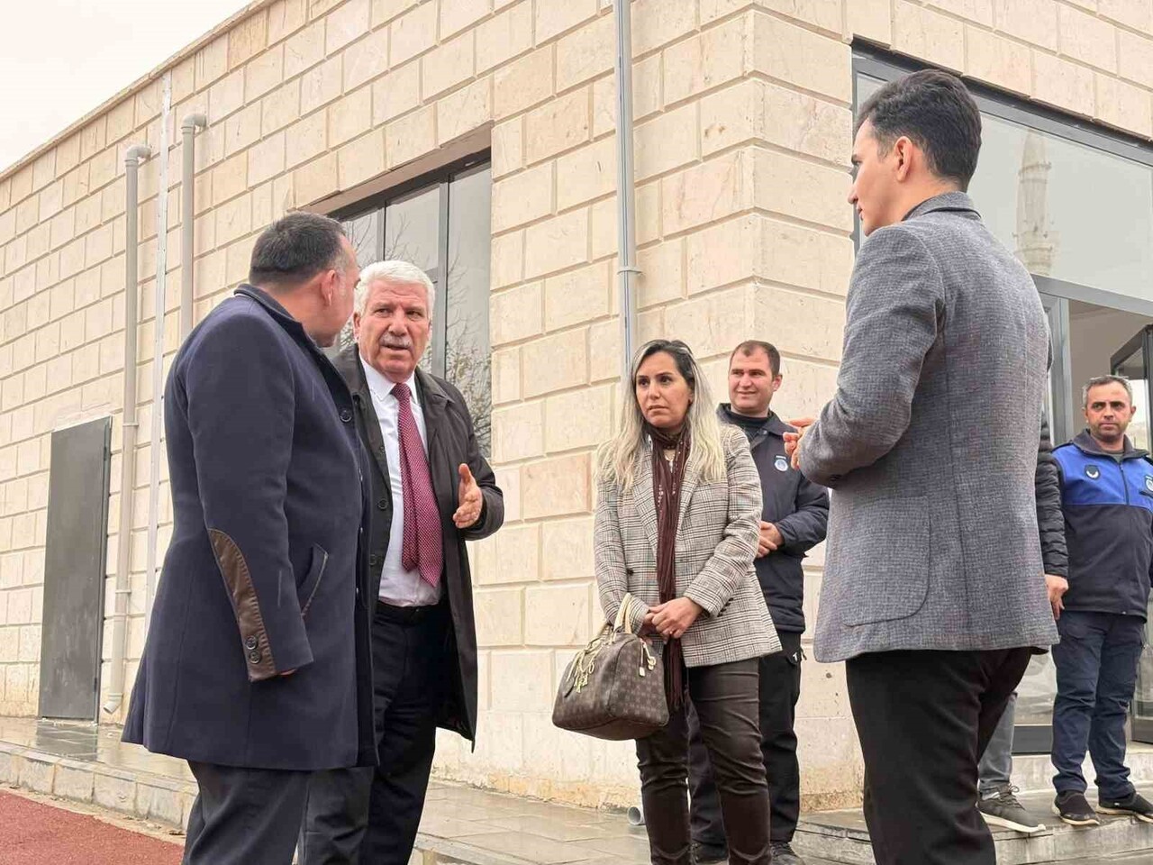 ÇERMİK KAYMAKAMI ADEM KARATAŞ, İLÇE BELEDİYE BAŞKANI ŞEHMUS KARAMEHMETOĞLU VE KALKINMA AJANSI...