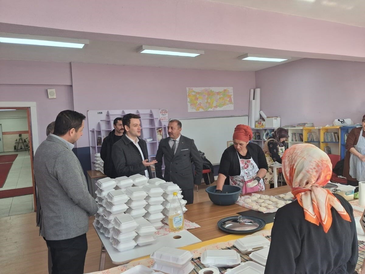 ÇILDIR İLKOKULU BÜNYESİNDE DÜZENLENEN YERLİ MALI HAFTASI ETKİNLİKLERİ, BU YIL "AİLE YILI"...