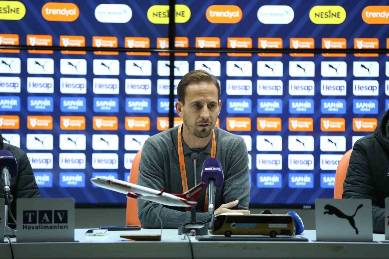 CORENDON ALANYASPOR TEKNİK DİREKTÖRÜ JOAO PEREİRA ANTALYASPOR MAÇININ ARDINDAN ‘’ KENDİ SAHAMIZDA...