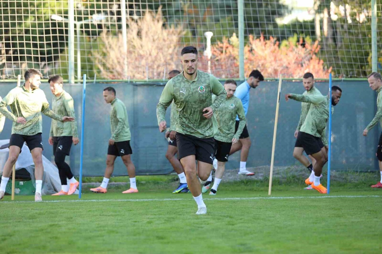 CORENDON ALANYASPOR TRENDYOL SÜPER LİG’İN 16’INCI HAFTASINDA DEPLASMANDA OYNAYACAĞI KAYSERİSPOR...