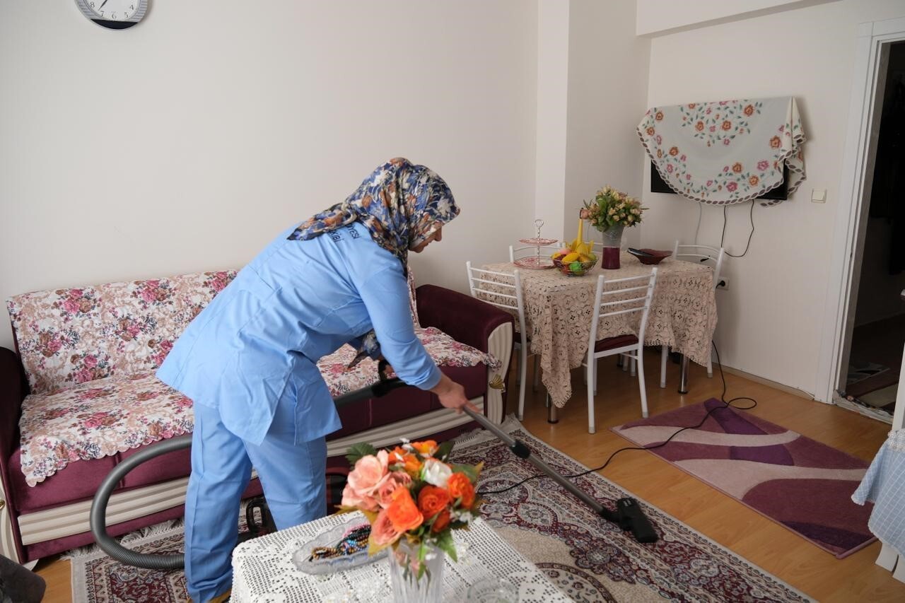 ÇORUM BELEDİYESİ’NDEN SOSYAL BELEDİYECİLİK ANLAYIŞI DOĞRULTUSUNDA YAŞLI VATANDAŞLARIN YAŞAMINI...