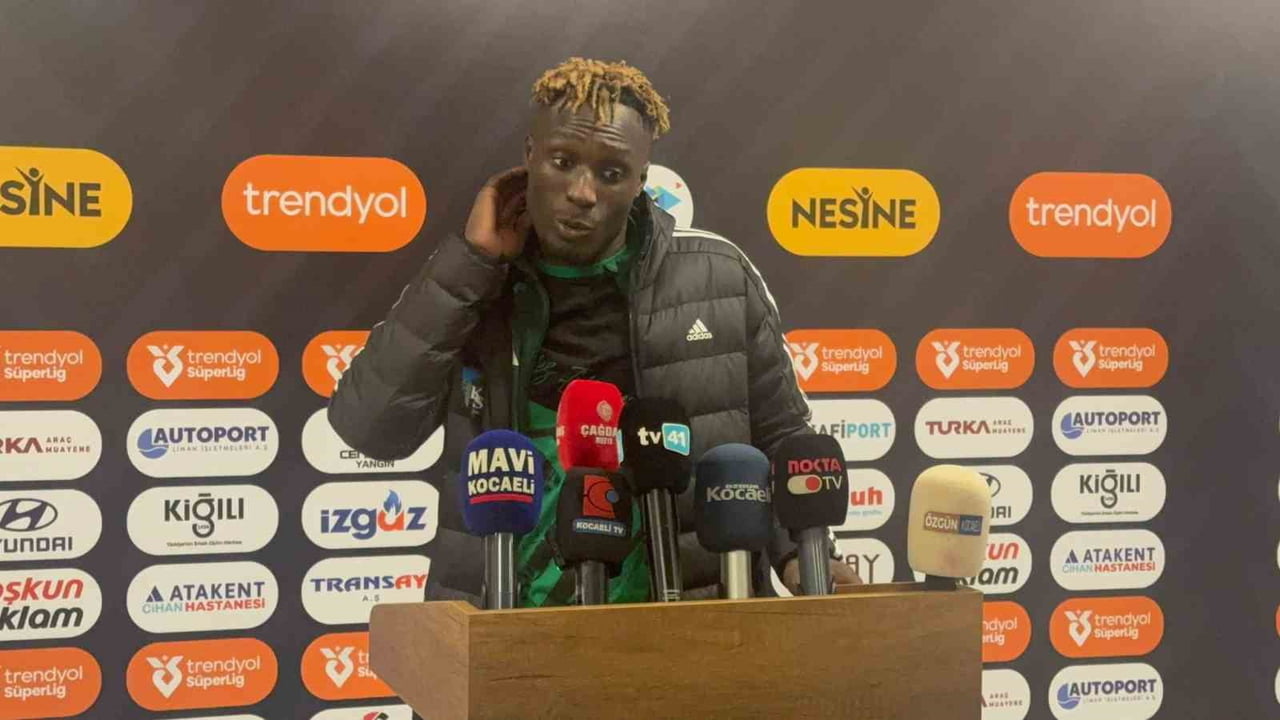 DANİEL AGYEİ MAÇIN ARDINDAN, "KAZANDIĞIMIZ İÇİN MUTLUYUZ. YILI GALİBİYETLE KAPATMAK GÜZEL"...