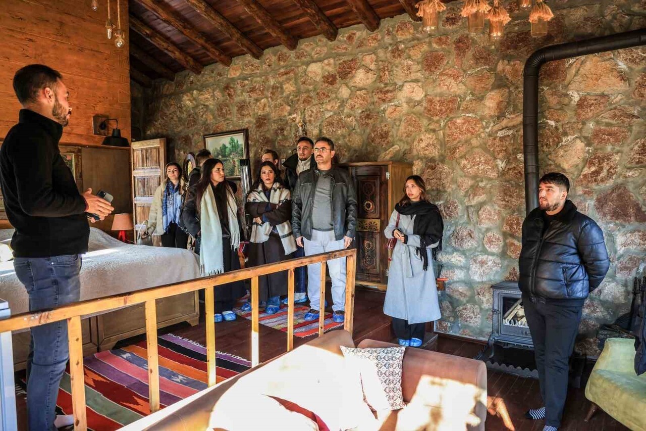 DENİZLİ'DE ÜNİVERSİTE ÖĞRENCİLERİ, TEKNİK GEZİ KAPSAMINDA CİTTASLOW (SAKİN ŞEHİR) UNVANINA SAHİP...